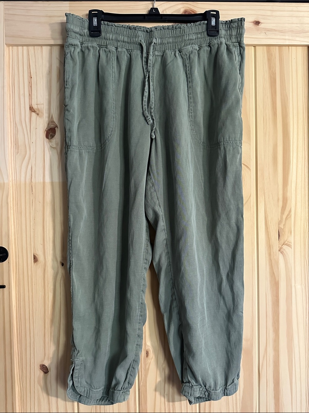 Sonoma Olive Green Drawstring Capri Joggers